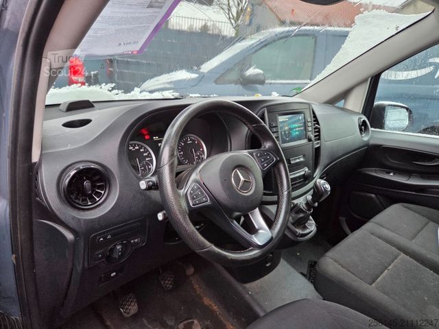 Fourgon tôlé MERCEDES-BENZ Vito Kasten 110  Kamera Tempom. Klima Tüv neu E6