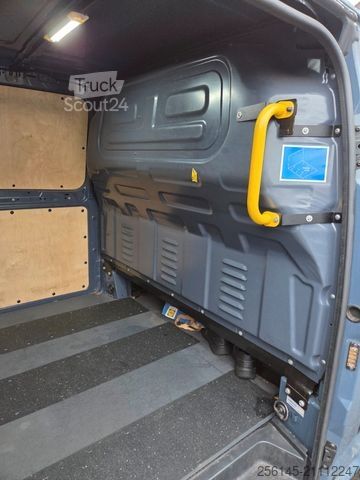 Fourgon tôlé MERCEDES-BENZ Vito Kasten 110  Kamera Tempom. Klima Tüv neu E6