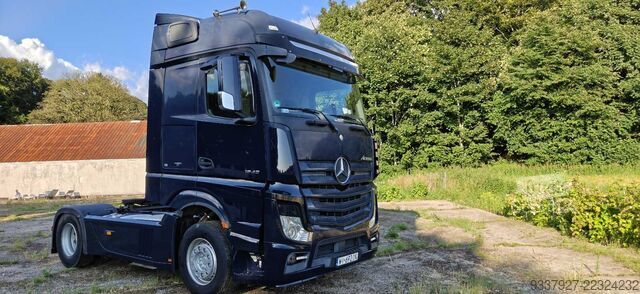 Standartinis vilkikas Mercedes-Benz Actros 1945LS
