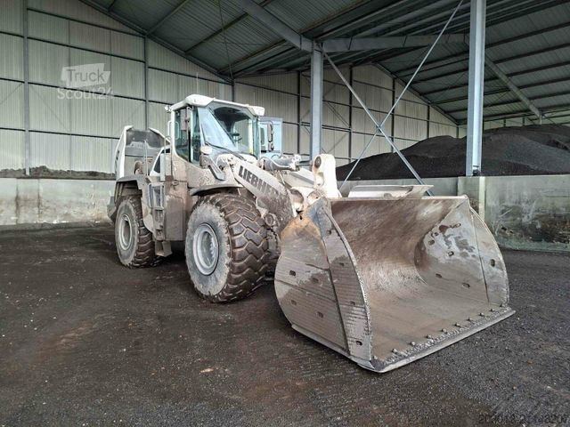 Ładowarka kołowa LIEBHERR L576 XPower Radlader 29 Ton *11.603 h *Waage