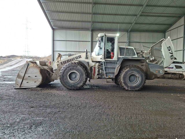 Ładowarka kołowa LIEBHERR L576 XPower Radlader 29 Ton *11.603 h *Waage
