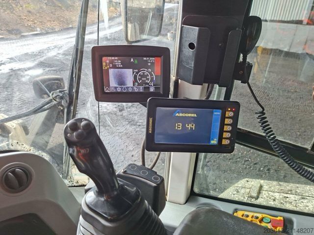 Ładowarka kołowa LIEBHERR L576 XPower Radlader 29 Ton *11.603 h *Waage