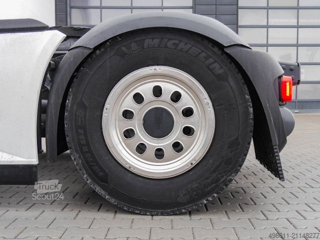 Trattore stradale standard DAF XG+ 480 FT + LUFT/LUFT + 1105l TANKS + FULL SPOILE