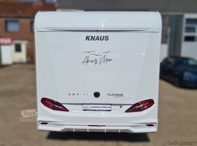 Polointegrovaný karavan KNAUS Sky Ti PLATINUM SELECTION 700 MEG *Care-Drive*
