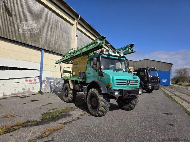 Lastbilchassis UNIMOG U5000 4x4 Chassis, Standklima, 4374/45