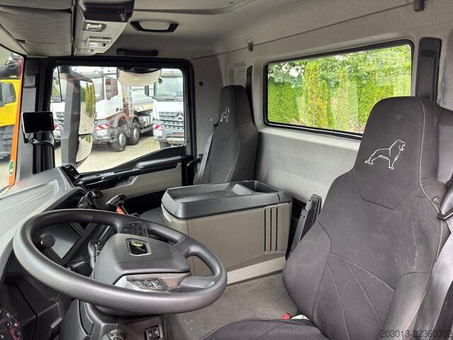 Nákladné vozidlo s pracovnou plošinou MAN MAN TGM 13.290 4x4 BB Palfinger P300 KS