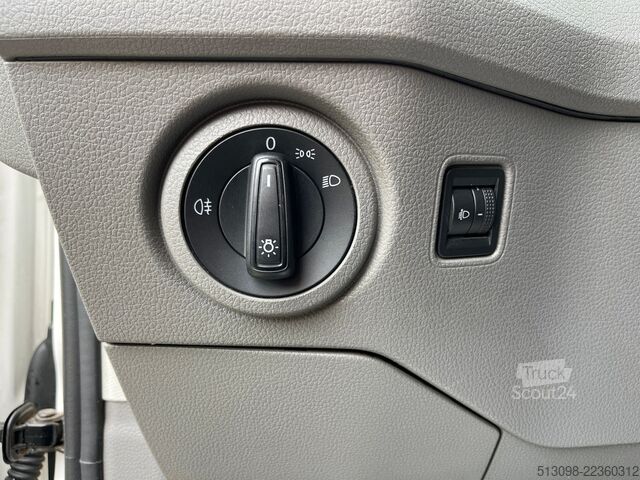 Pick-up varebil VOLKSWAGEN CRAFTER 4 MOTION PRITSCHE DoKa 3500KG-AHK AUT.