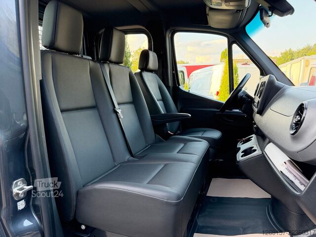 Furgone pick-up MERCEDES-BENZ Sprinter 319 CDI V6 Pritsche DoKa RWD AHK 3500KG