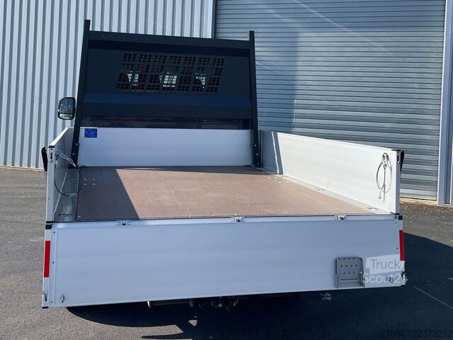 Pritschenwagen MAN TGE 3.180 Pritsche DOKA MR 4x4 ACC LED DIFF-SPER