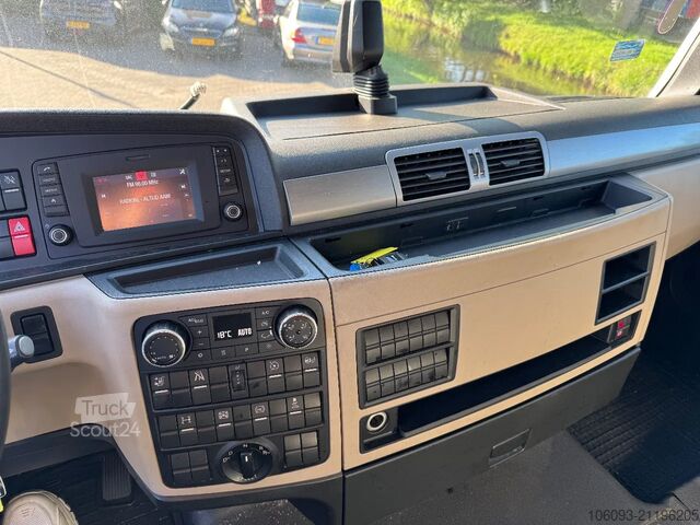 Standard-SZM MAN TGX 18.460 Low deck  Retarder