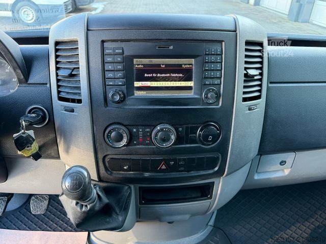 Panel van MERCEDES-BENZ Sprinter 314 CDI Kasten L1H1 RWD Sitzheizung