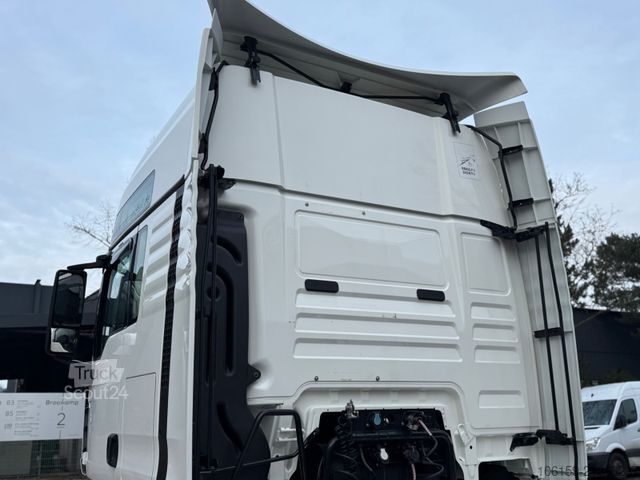 Standard tractor unit MAN TGX 18.500 XXL - ACC - Intarder 2 Tanks Mod.19