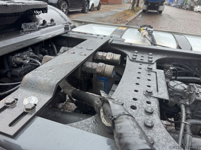 Standaard trekker MERCEDES-BENZ Actros 1848 LS - ADR - Hydraulik - Kompressor -