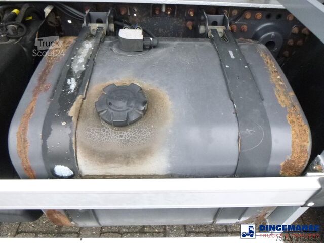 Tanker Renault Premium 270 dxi 4x2 fuel tank 13 m3 / 4 comp