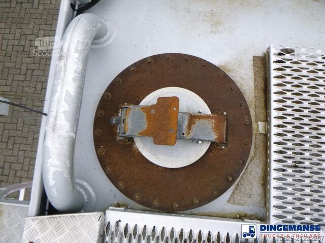 Camião-cisterna Renault Premium 270 dxi 4x2 fuel tank 13 m3 / 4 comp