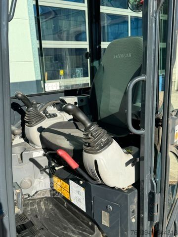 Mini-excavator HITACHI ZX38U-5   mit OILQUICK