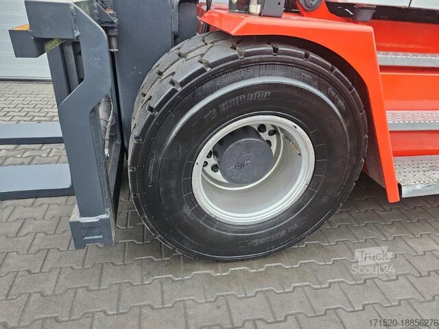 Frontlastare truck Konecranes SMV15-1200C - Kranarm