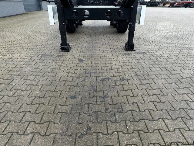 Transport de conteneurs Krone NIEUW EN UIT VOORRAAD LEVERBAAR 20FT ADR-CHASSI...