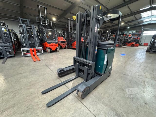 Chariot à mât rétractable Linde R 16 [ID: 287]