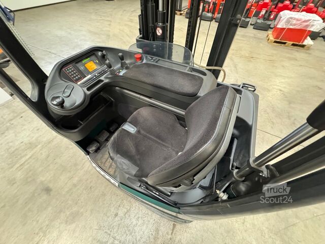 Chariot à mât rétractable Linde R 16 [ID: 287]
