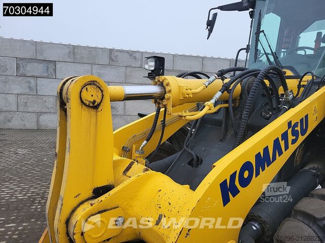 Chargeuse Komatsu WA380 -8E0 QUICK COUPLER