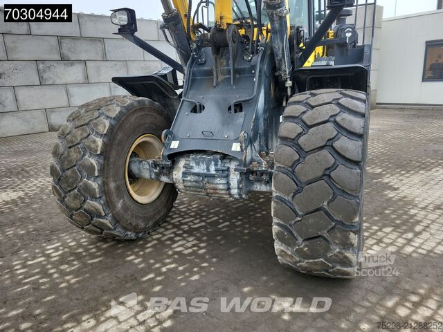 Chargeuse Komatsu WA380 -8E0 QUICK COUPLER