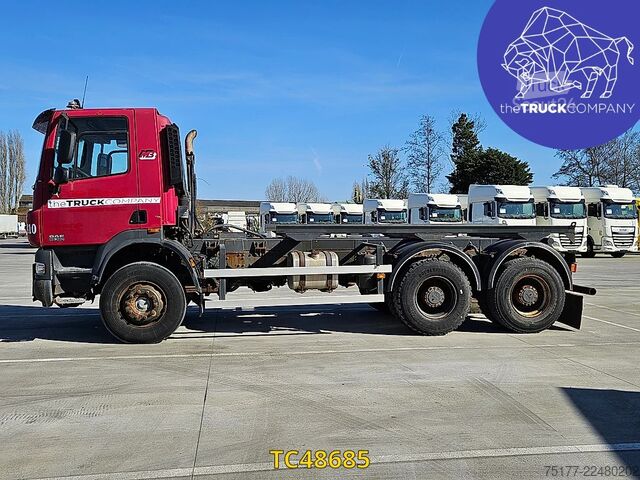 Шасі з кабіною DAF 85 CF 360