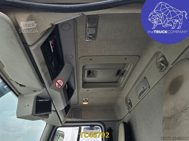 Camion-citerne Renault Premium 320