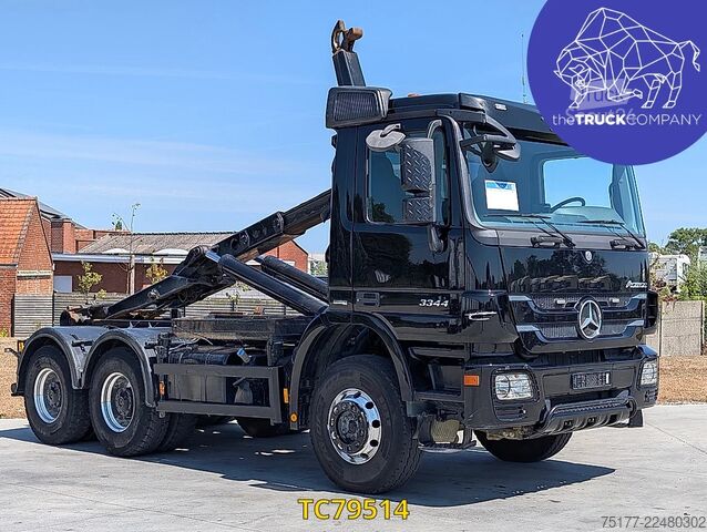 Transport de conteneurs Mercedes-Benz Actros 3344