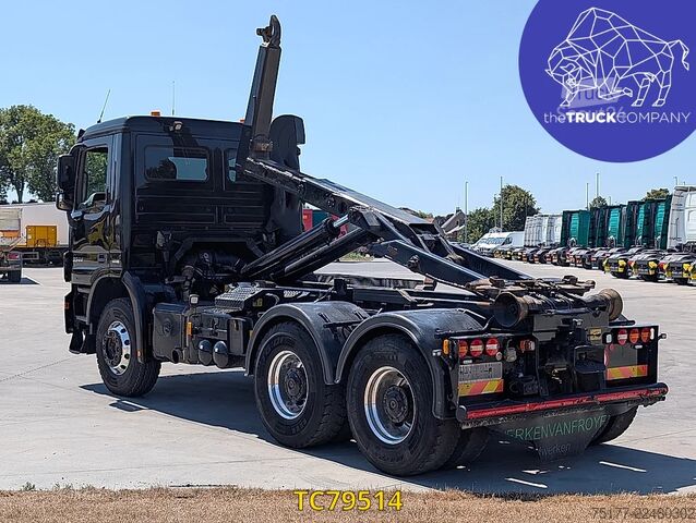 Transport de conteneurs Mercedes-Benz Actros 3344