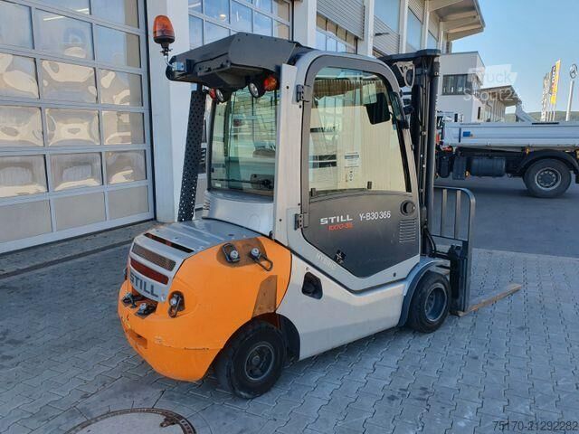 Forklift Still RX70-35 / Triplex: 4.80m / nur 2.876h! / Klima