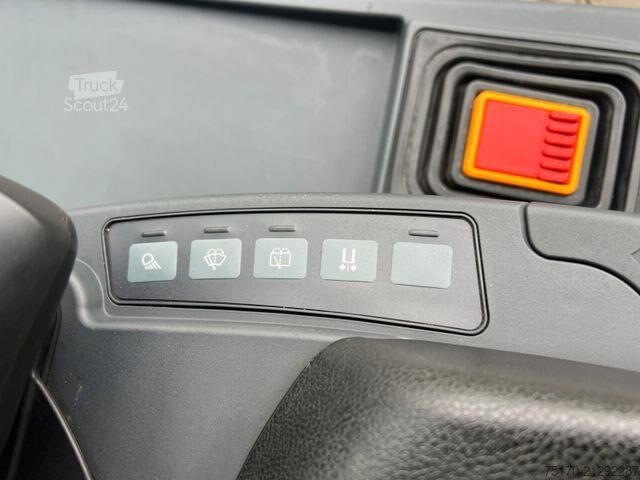 Gabelstapler Jungheinrich EFG 215 / Triplex 4.25m / 1.851h / Batterie 2023