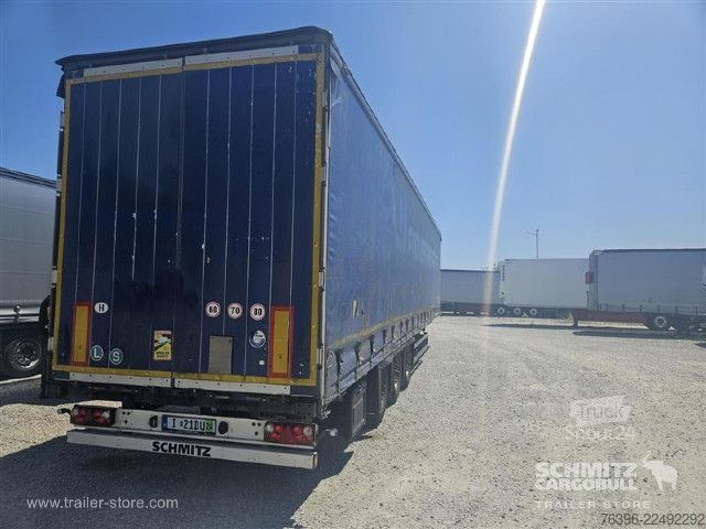 Auflieger mit Pritsche & Plane Schmitz Cargobull Semitrailer Curtainsider Mega