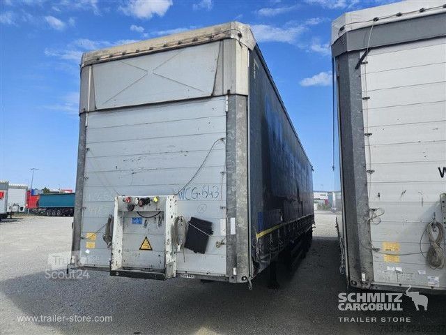 Auflieger mit Pritsche & Plane Schmitz Cargobull Semitrailer Curtainsider Mega