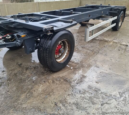 Remorcă cu șasiu interschimbabil Schmitz AEF18