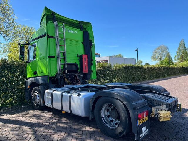  Mercedes-Benz Actros 1943