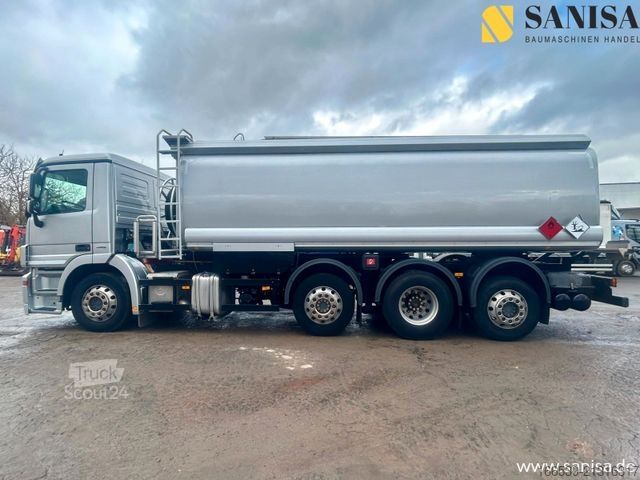 LKW mit Tankaufbau MERCEDES-BENZ Actros 3241/Esterer/8x2/Disel+Benzin/ADR