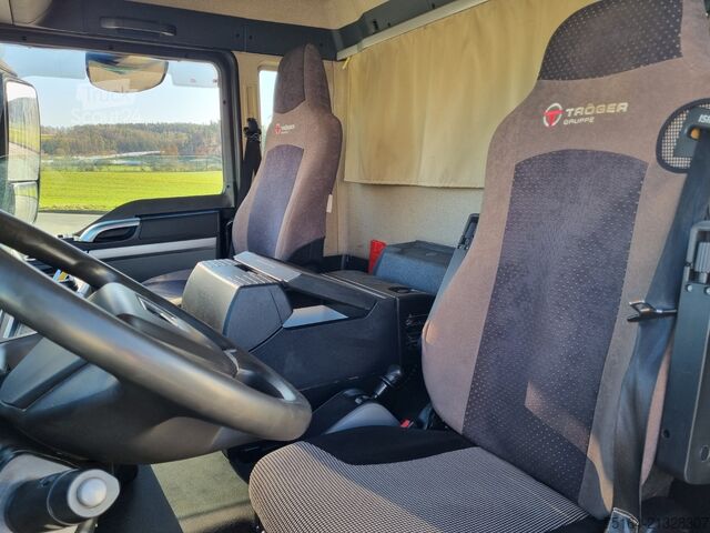 Camion-benne tricar MAN TGS 35.500 BB 8x4 Bordmatik