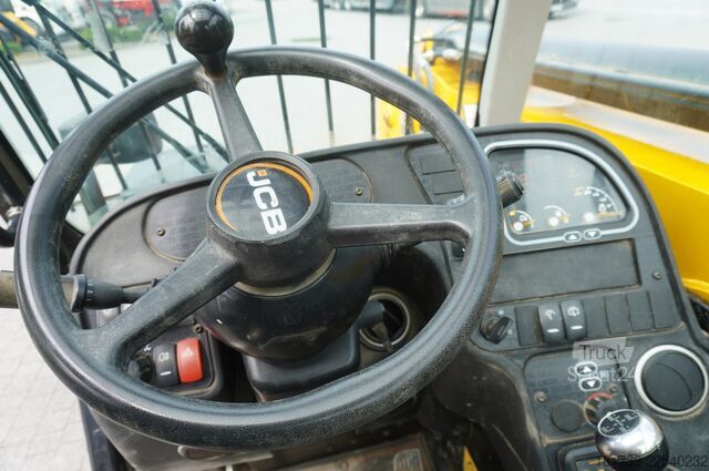 Telelæsser JCB 535-95 / 3.5 T / range 9.5 m / joystick