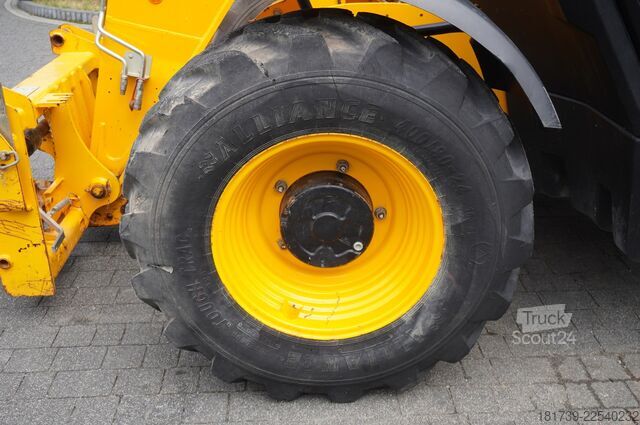 Telelæsser JCB 535-95 / 3.5 T / range 9.5 m / joystick