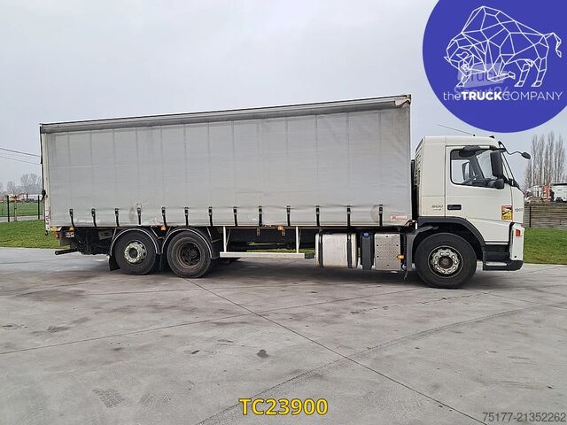 Przesuwana plandeka Volvo FM 300