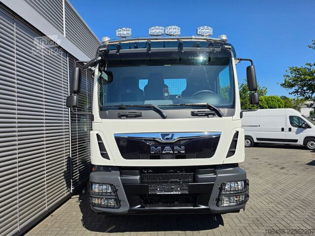 Třístranný sklápěč MAN TGM 18.320 Kipper AC+Tempo+Oel+Navi+erst 52 TKM