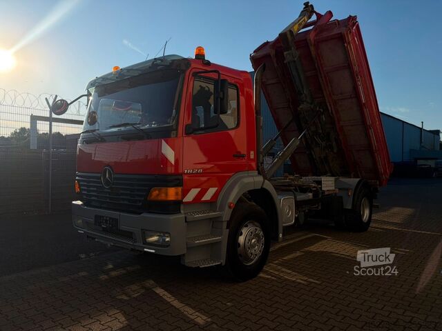 Vozidlo s hákom na kontajnery MERCEDES-BENZ Atego 1828 MARREL ABROLLKIPPER*F.ATL*CONTAINER