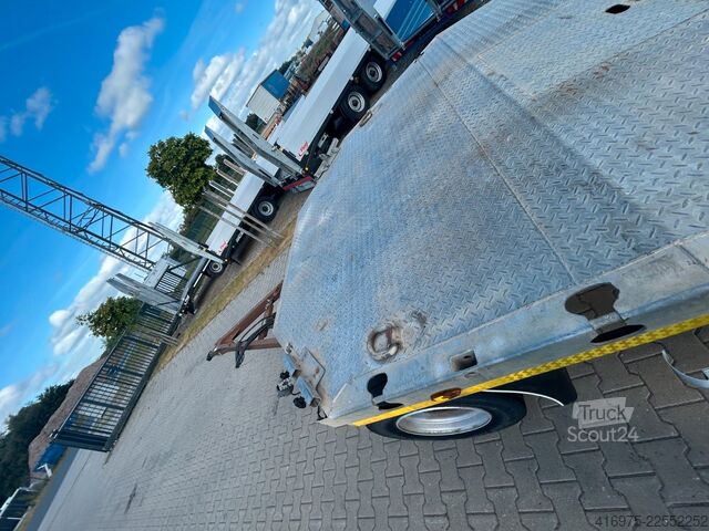 Dieplader oplegger MÖSLEIN TF 3 / 3 Achsen Tieflader Anhänger mit Rampen