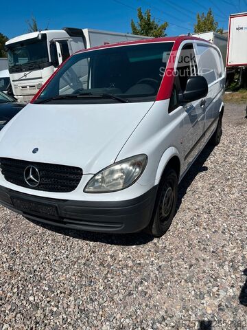 Varebil MERCEDES-BENZ Vito Kasten 111 CDI Sortimo Regaleinbau
