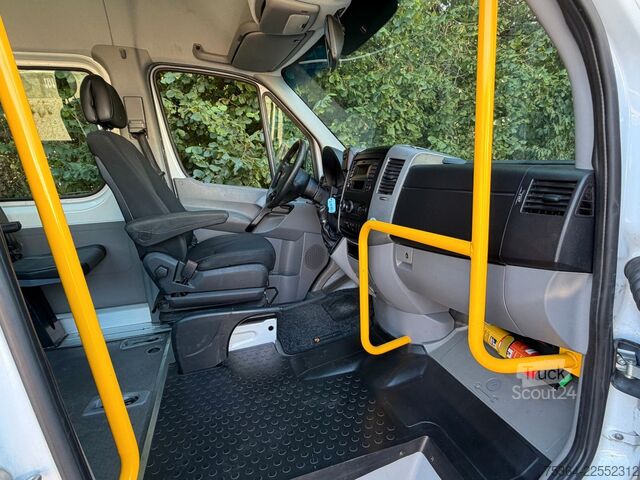 حافلة صغيرة MERCEDES-BENZ Sprinter 314 BlueTEC 9 Sitze Rollstuhllift Klima