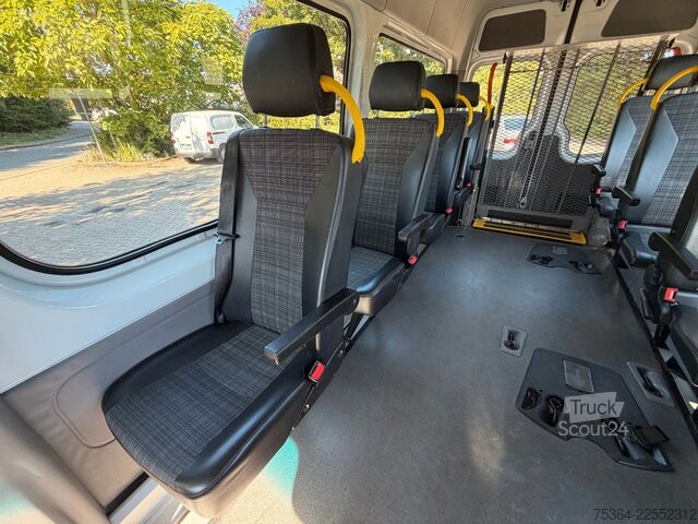 حافلة صغيرة MERCEDES-BENZ Sprinter 314 BlueTEC 9 Sitze Rollstuhllift Klima