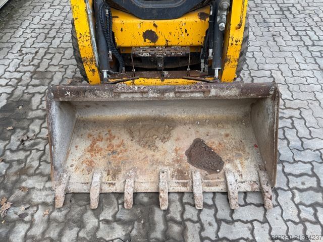 Kolový nakladač BOBCAT S450 / 2016 BJ / 1.315 H