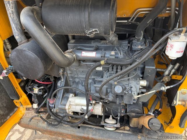 Kolový nakladač BOBCAT S450 / 2016 BJ / 1.315 H