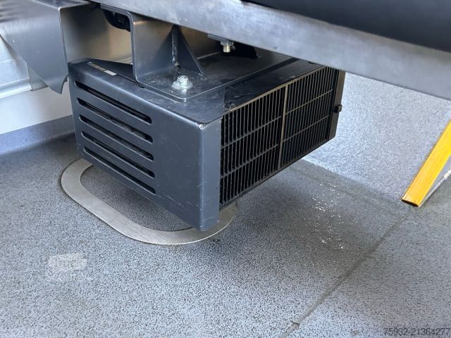 Stadtbus SOLARIS Urbino 8.9 LE Midi K    3-PUNKT-Gurte